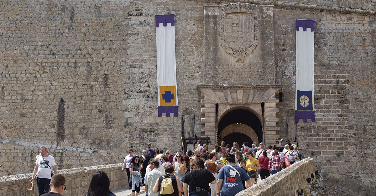 portal de ses taules eivissa medieval