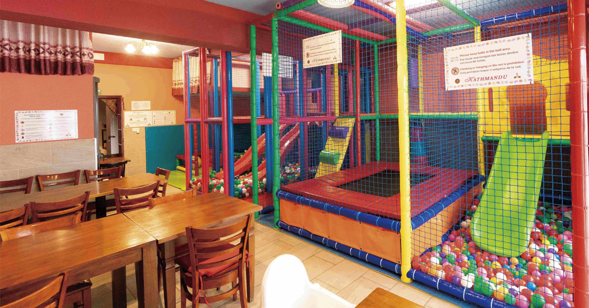 restaurantes ibiza parques infantiles katmandhu