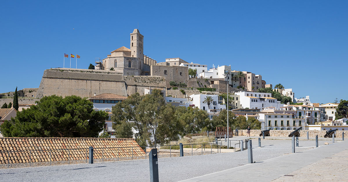 pueblo ibiza dalt vila