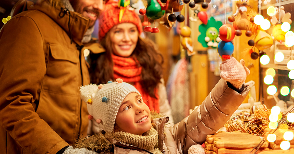 nina mercado navidad ibiza